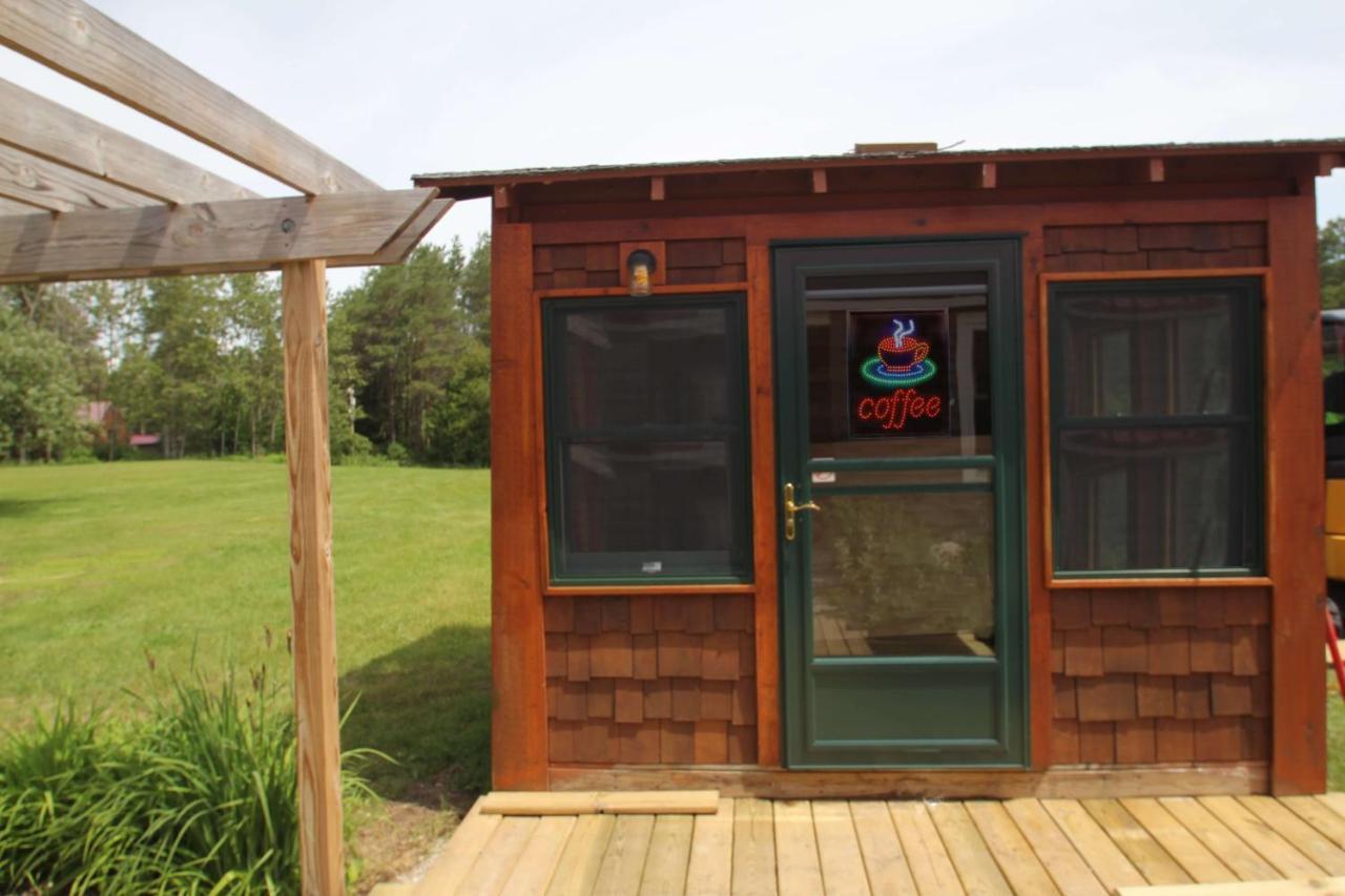 Mackinac Lake Trail Motel Mackinaw City Room photo